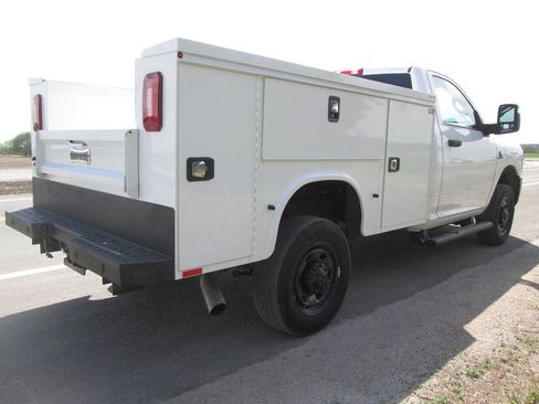 Used 2025 RAM 2500 Tradesman AWD/4WD image 7