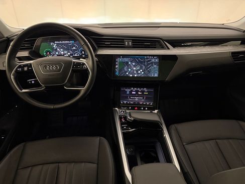 Certified 2024 Audi Q8 e-tron Premium Plus w/ Premium Plus Package AWD/4WD image 16
