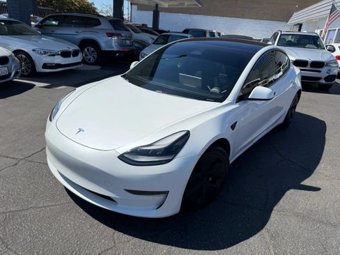 Used 2021 Tesla Model 3 Standard Range Plus RWD image 2