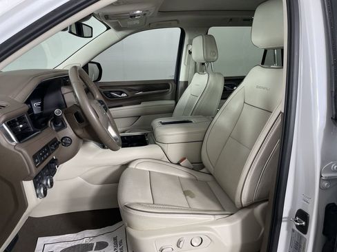 Used 2024 GMC Yukon Denali w/ Max Trailering Package image 19