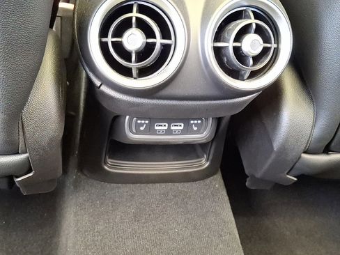 New 2024 Alfa Romeo Stelvio Quadrifoglio image 7