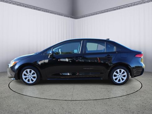 Used 2024 Toyota Corolla LE image 5