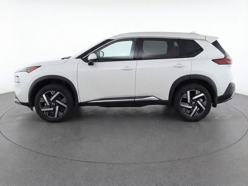 Used 2025 Nissan Kicks SV image 5