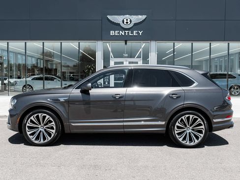 Certified 2024 Bentley Bentayga AWD/4WD image 5