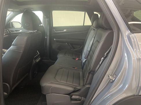 New 2026 Volkswagen Atlas Cross Sport SEL R-Line AWD/4WD image 28