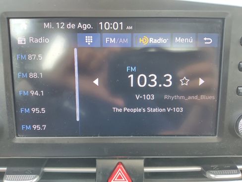Used 2025 Hyundai Elantra SE FWD image 25