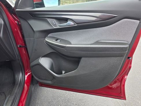 Used 2024 Chevrolet TrailBlazer LT w/ LT Cold Weather Package image 20