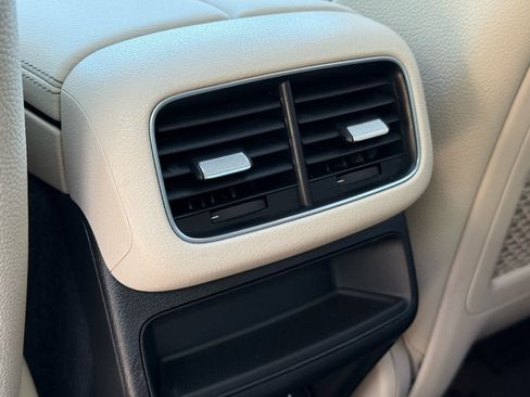 Certified 2023 Mercedes-Benz GLE 350 4MATIC w/ Premium Package image 32