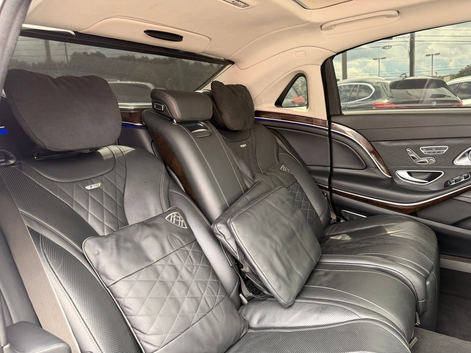 Used 2016 Mercedes-Benz Maybach S 600 image 33