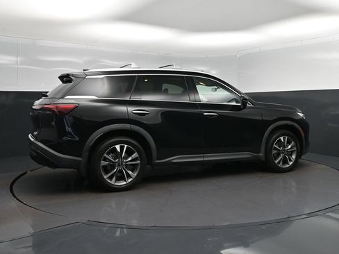 Certified 2023 INFINITI QX60 Luxe w/ Vision Package AWD/4WD image 8