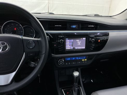 Used 2016 Toyota Corolla FWD image 33