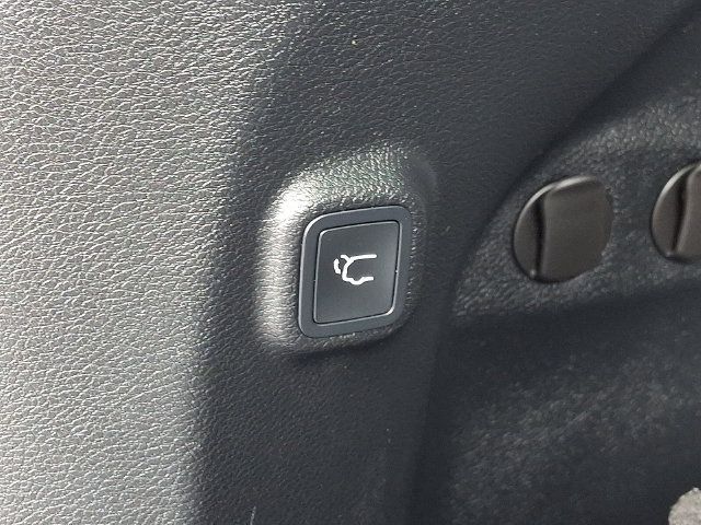 Used 2020 Jeep Cherokee Limited AWD/4WD image 29