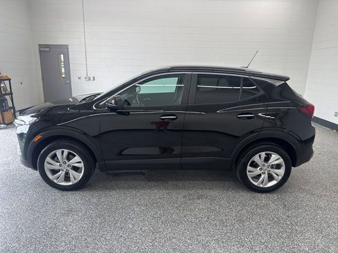 Used 2025 Buick Encore GX Preferred w/ Comfort Package AWD/4WD image 2