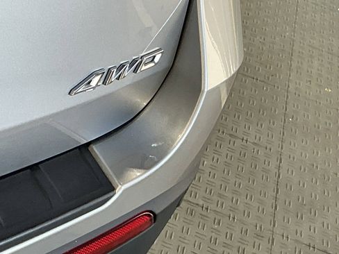 Used 2023 Ford Explorer XLT w/ Equipment Group 202A image 4