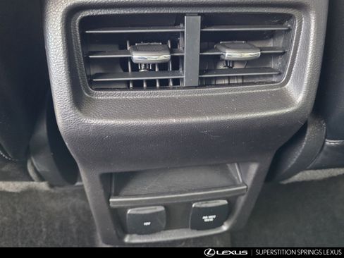 Used 2018 Ford Edge SEL w/ Equipment Group 201A image 28