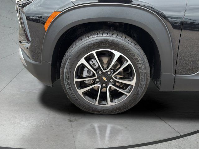 Used 2025 Chevrolet TrailBlazer LT FWD image 26