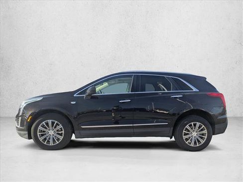 Used 2018 Cadillac XT5 Luxury w/ Driver Awareness Package image 2