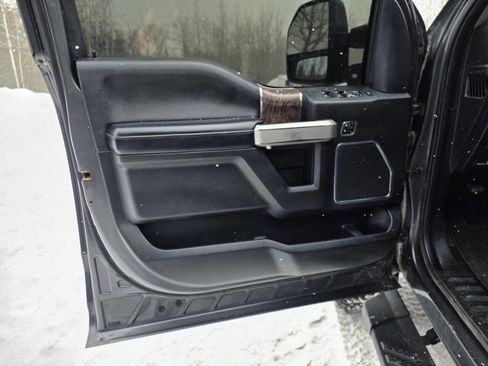 Used 2019 Ford F350 Lariat w/ Lariat Ultimate Package image 17