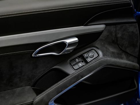 Used 2018 Porsche 911 GT3 RWD image 97