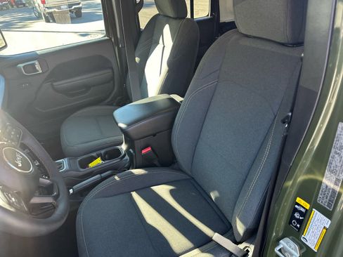 Used 2024 Jeep Wrangler Sport S w/ Convenience Group image 18