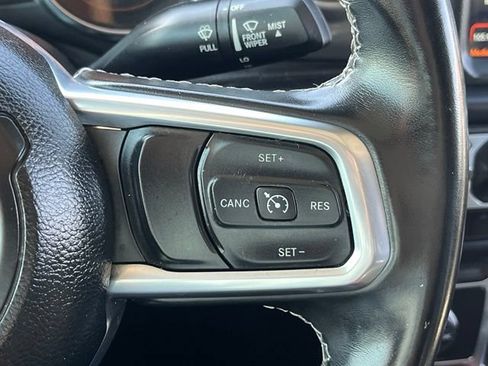 Used 2022 Jeep Gladiator Overland AWD/4WD image 17