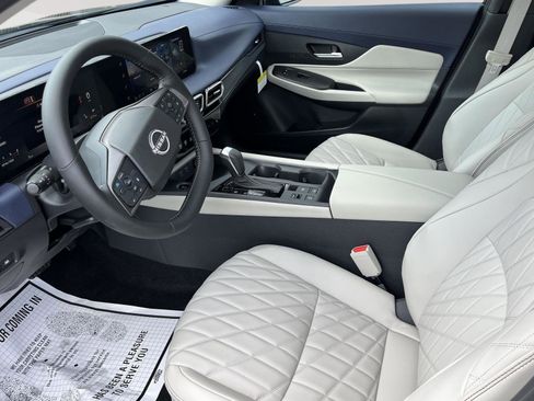 New 2026 Nissan Sentra SL FWD image 22