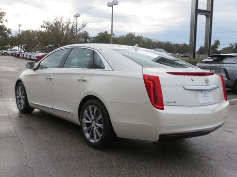 Used 2013 Cadillac XTS image 4