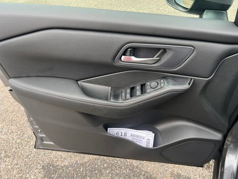 New 2026 Nissan Rogue SV FWD image 15