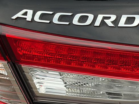 Used 2022 Honda Accord Sport image 26