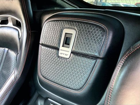 Used 2017 Dodge Viper GTC w/ GTS Interior Package RWD image 29