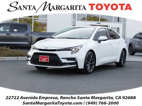 Certified 2024 Toyota Corolla SE w/ SE Premium Package FWD image 1