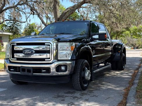 Used 2016 Ford F350 XLT w/ XLT Premium Package image 3