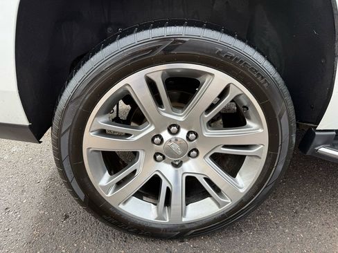 Used 2018 Cadillac Escalade Luxury image 13