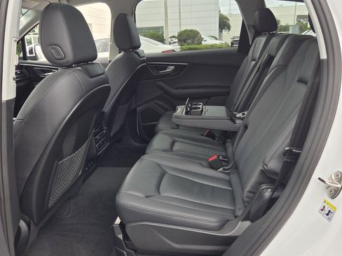 Used 2023 Audi Q7 3.0T Premium Plus AWD/4WD image 11