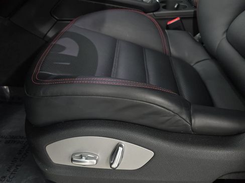 Certified 2023 Porsche Macan GTS AWD/4WD image 25