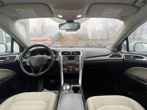 Used 2019 Ford Fusion S image 25