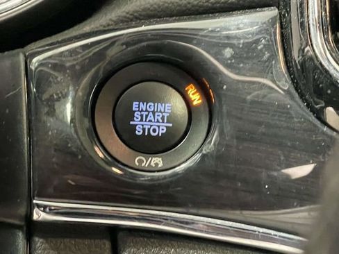 Used 2019 Jeep Grand Cherokee Overland image 24