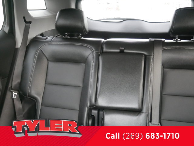 Used 2024 GMC Terrain SLT AWD/4WD image 42