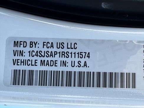 Used 2024 Jeep Wagoneer L Base image 49