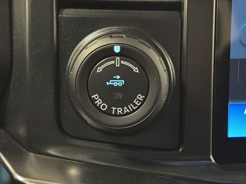 Used 2023 Ford F350 Lariat w/ Lariat Ultimate Package AWD/4WD image 31