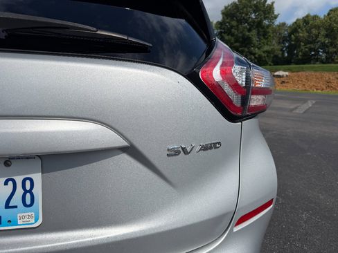 Used 2017 Nissan Murano SV AWD/4WD image 9