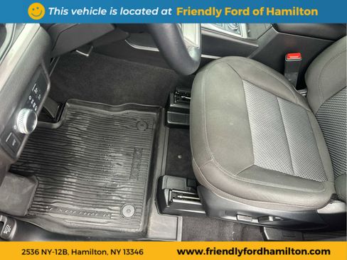 Used 2022 Ford Explorer XLT image 30