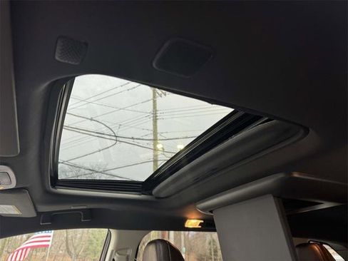 Used 2023 Toyota Sienna Platinum image 16