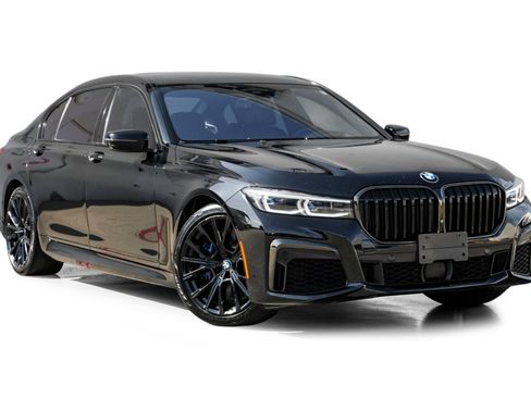 Used 2020 BMW M760i xDrive AWD/4WD image 6