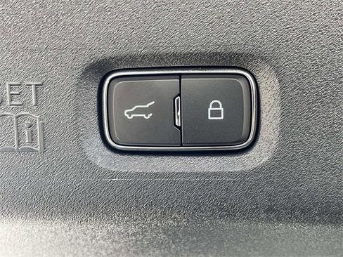 New 2025 Ford Expedition Platinum w/ Stealth Performance Package image 9