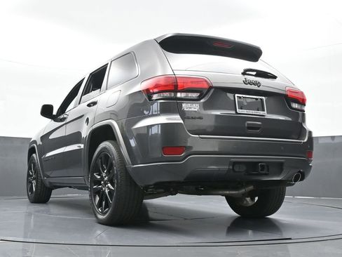 Used 2019 Jeep Grand Cherokee Altitude image 51