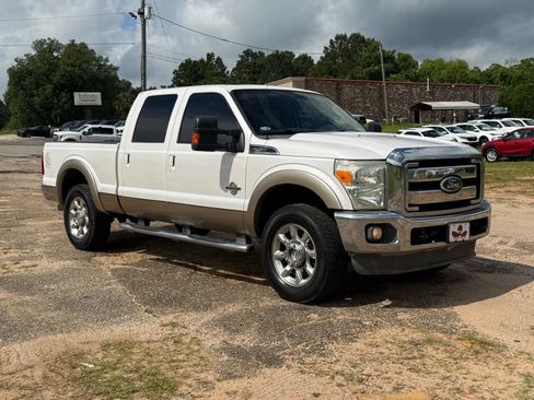 Used 2011 Ford F250 Lariat w/ Lariat Ultimate Pkg AWD/4WD image 7