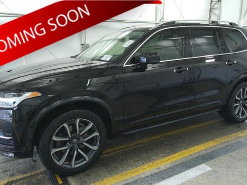 Used 2019 Volvo XC90 T5 Momentum w/ Multimedia Package AWD/4WD image 1