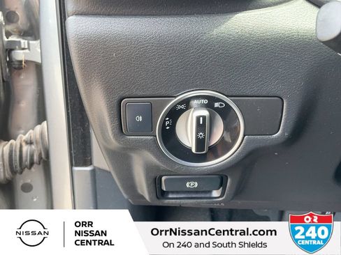 Used 2018 INFINITI QX30 AWD w/ Cargo Package image 18