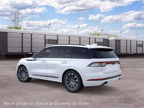 New 2026 Lincoln Aviator AWD w/ Jet Appearance Package image 4